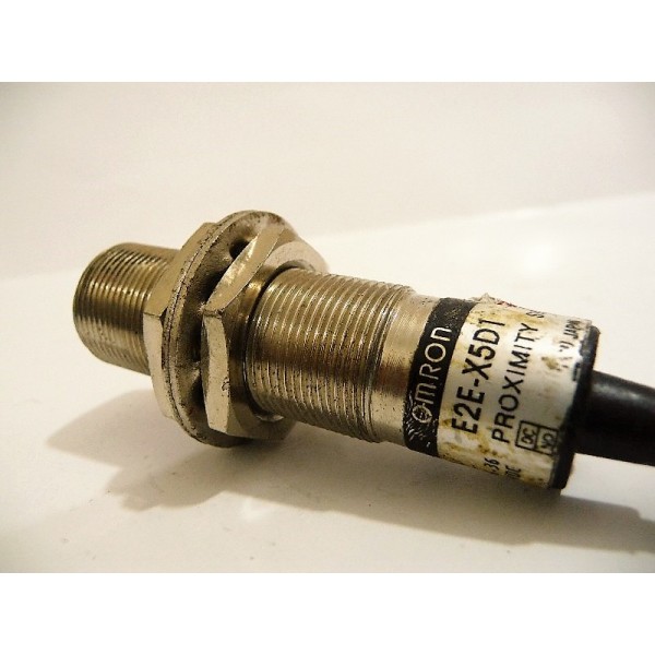 Proximity Switch, Cylinder Type, E2E-X5D1, Omron, Japan